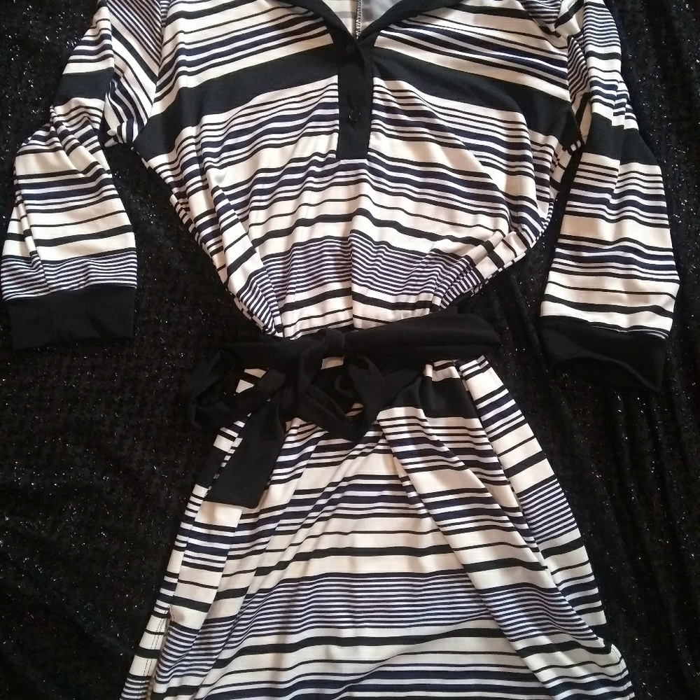 Cute long sleeve striped dress